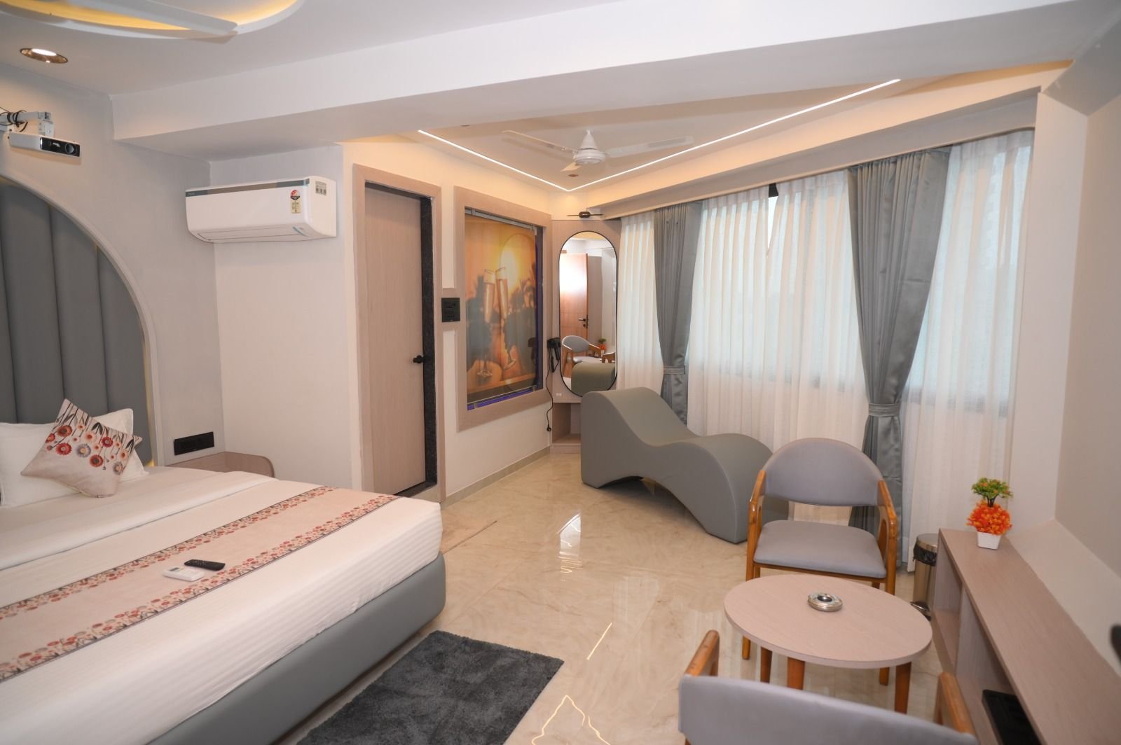 Deluxe with Jacuzzi